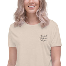 Load image into Gallery viewer, Beata Nelson Crop Tee